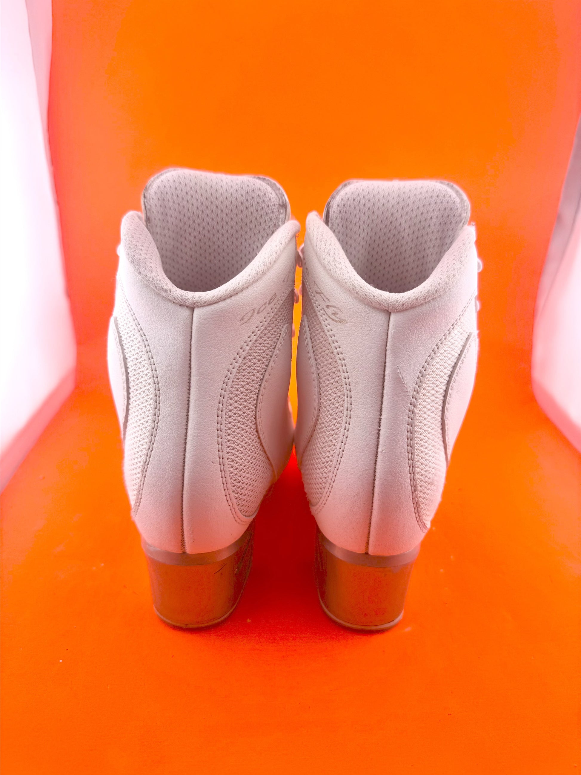 Quality Gently Used Figure Skates