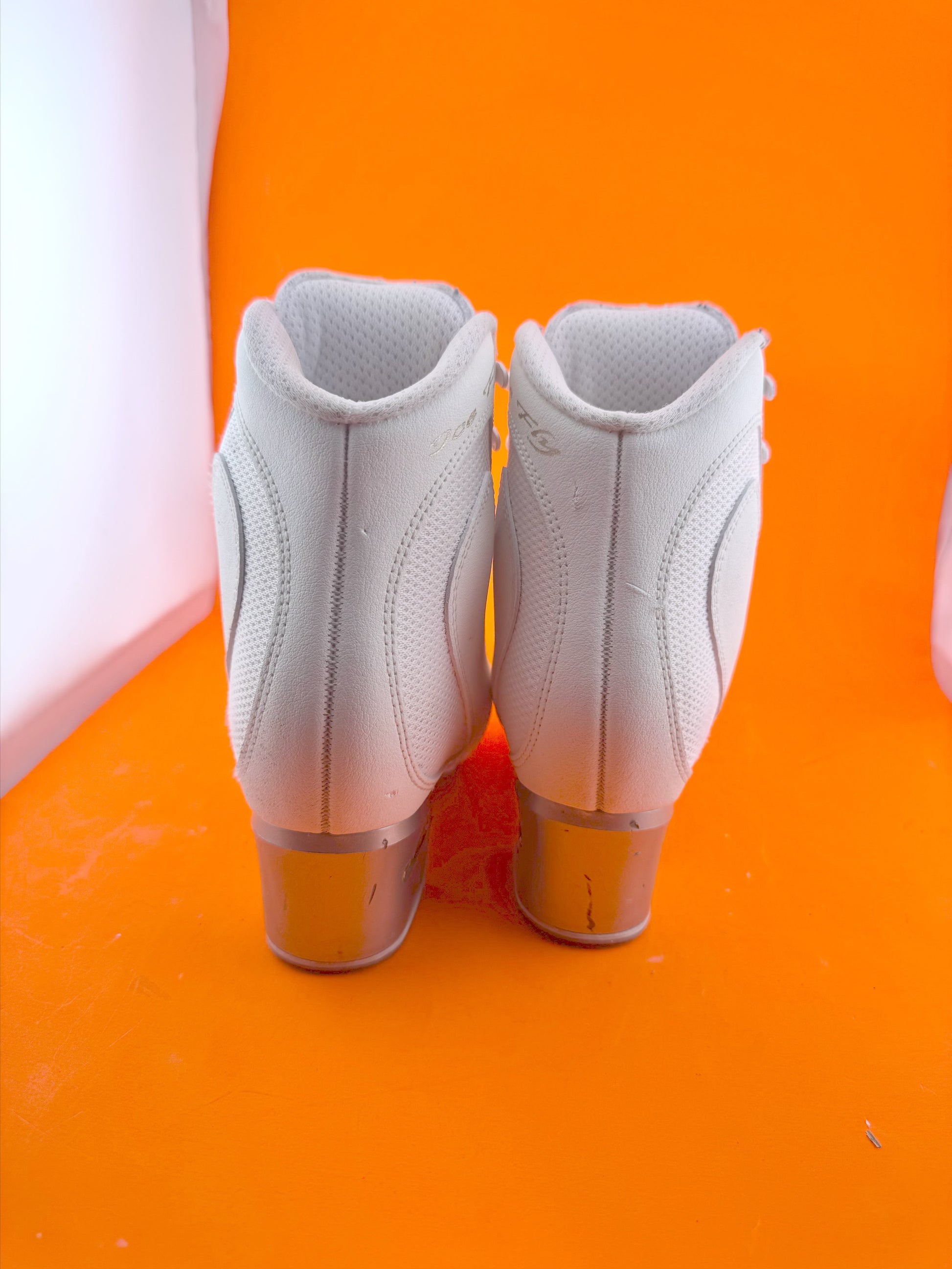 Quality Gently Used Figure Skates