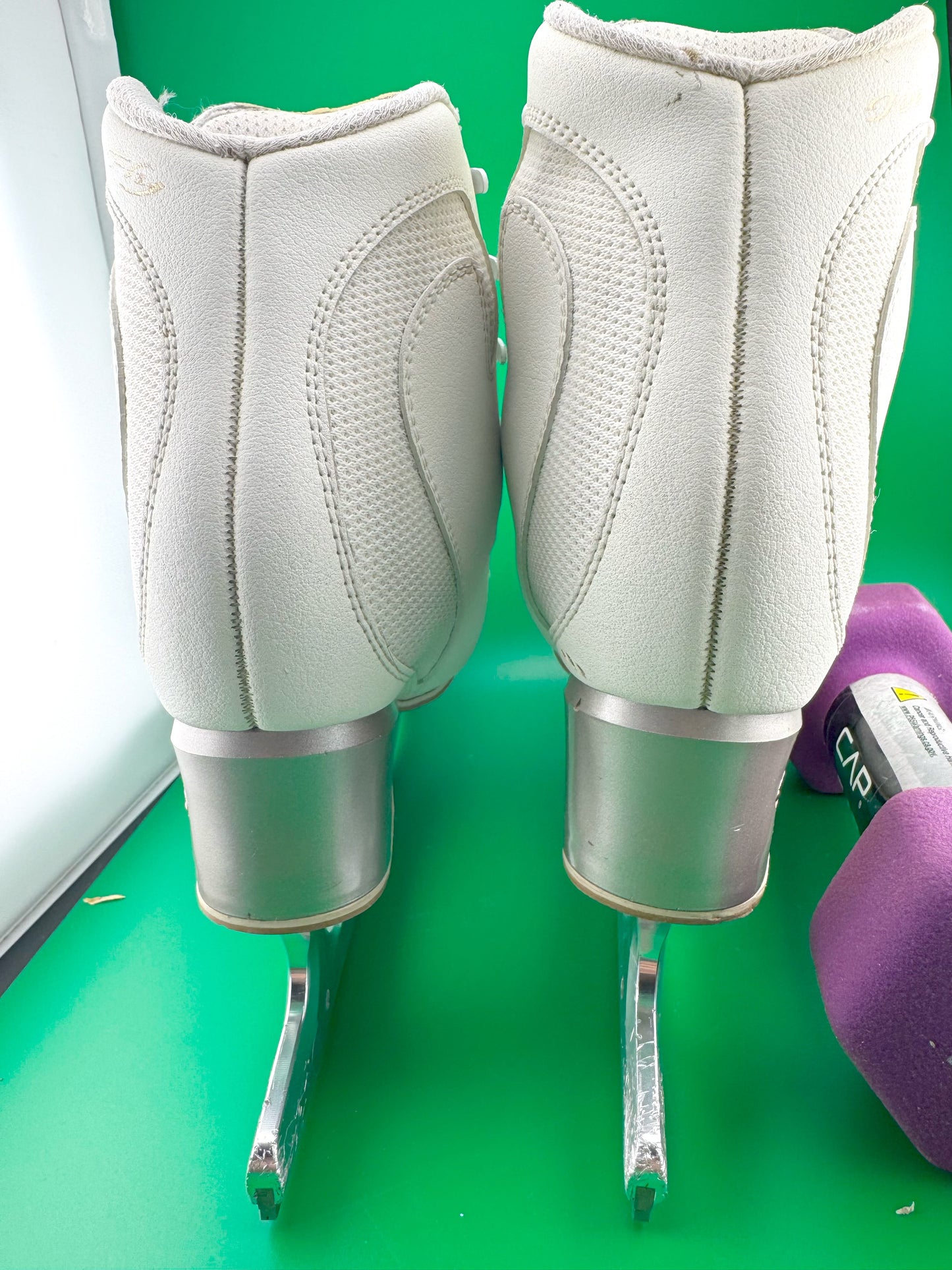 Edea Ice Fly 240C and Matrix Supreme Blades