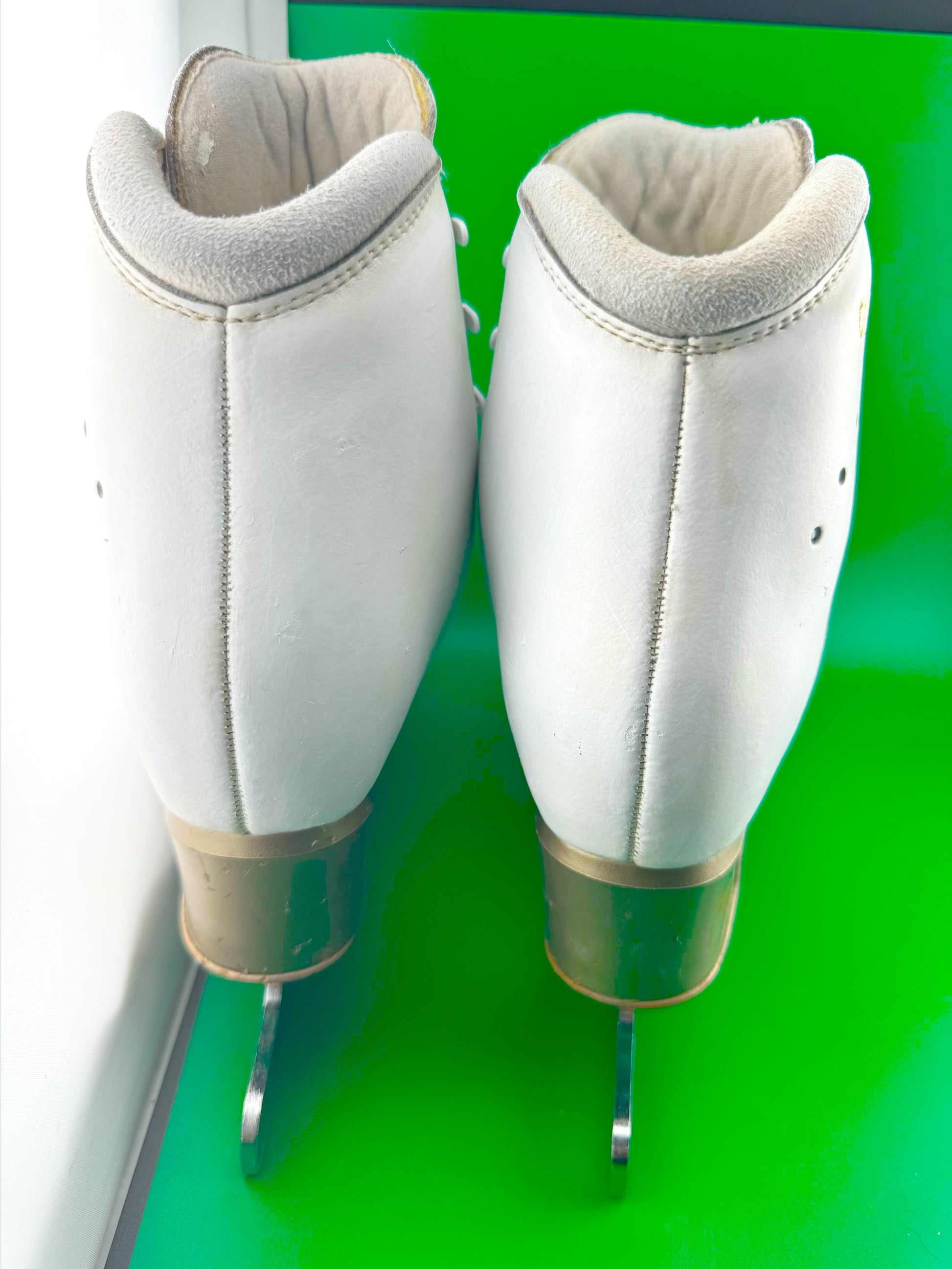 Quality Gently Used Figure Skates
