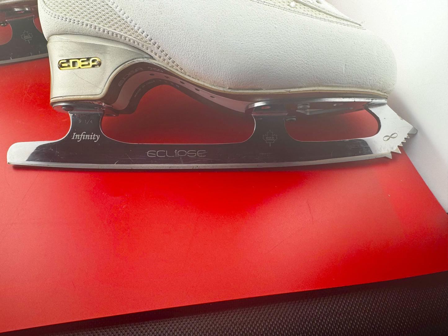 Edea Ice Fly 250 D and Eclipse Canada made blades