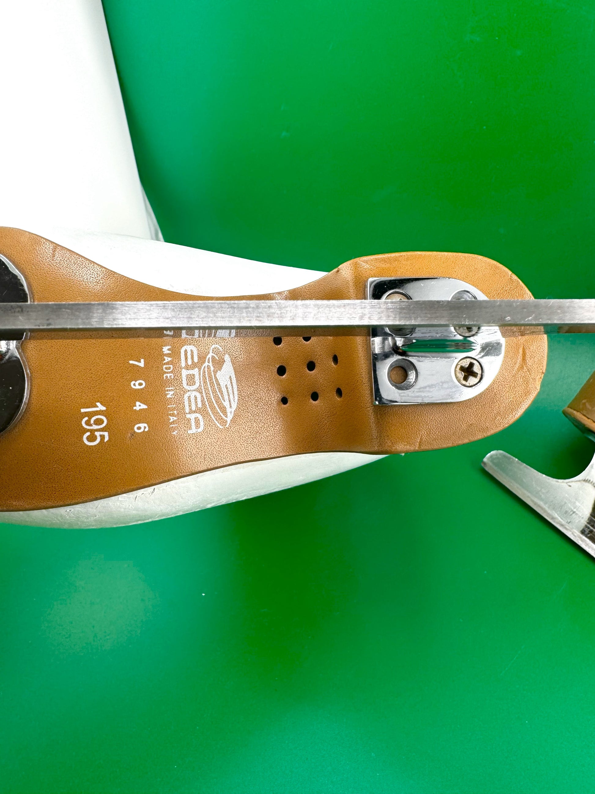 Gently Used Figure Skates Edea Overture 195C Wilson ACE Blade This Size Is Hard To Find $30 Extra | gently-used-figure-skates-edea-overture-195c-wilson-ace-blade-this-size-is-hard-to-find-30-extra | Quality Gently Used Figure Skates