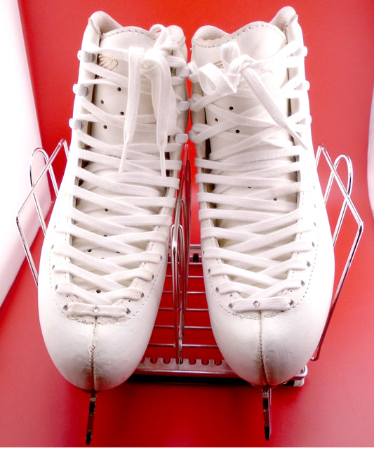 Edea Chorus 240 B and Wilson ACE Lite $30 extra | edea-chorus-240-b-and-wilson-ace-lite | Quality Gently Used Figure Skates