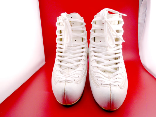 Gently Used Figure Skates Edea Ice Fly 250 B | gently-used-edea-ice-fly-250-b | Quality Gently Used Figure Skates