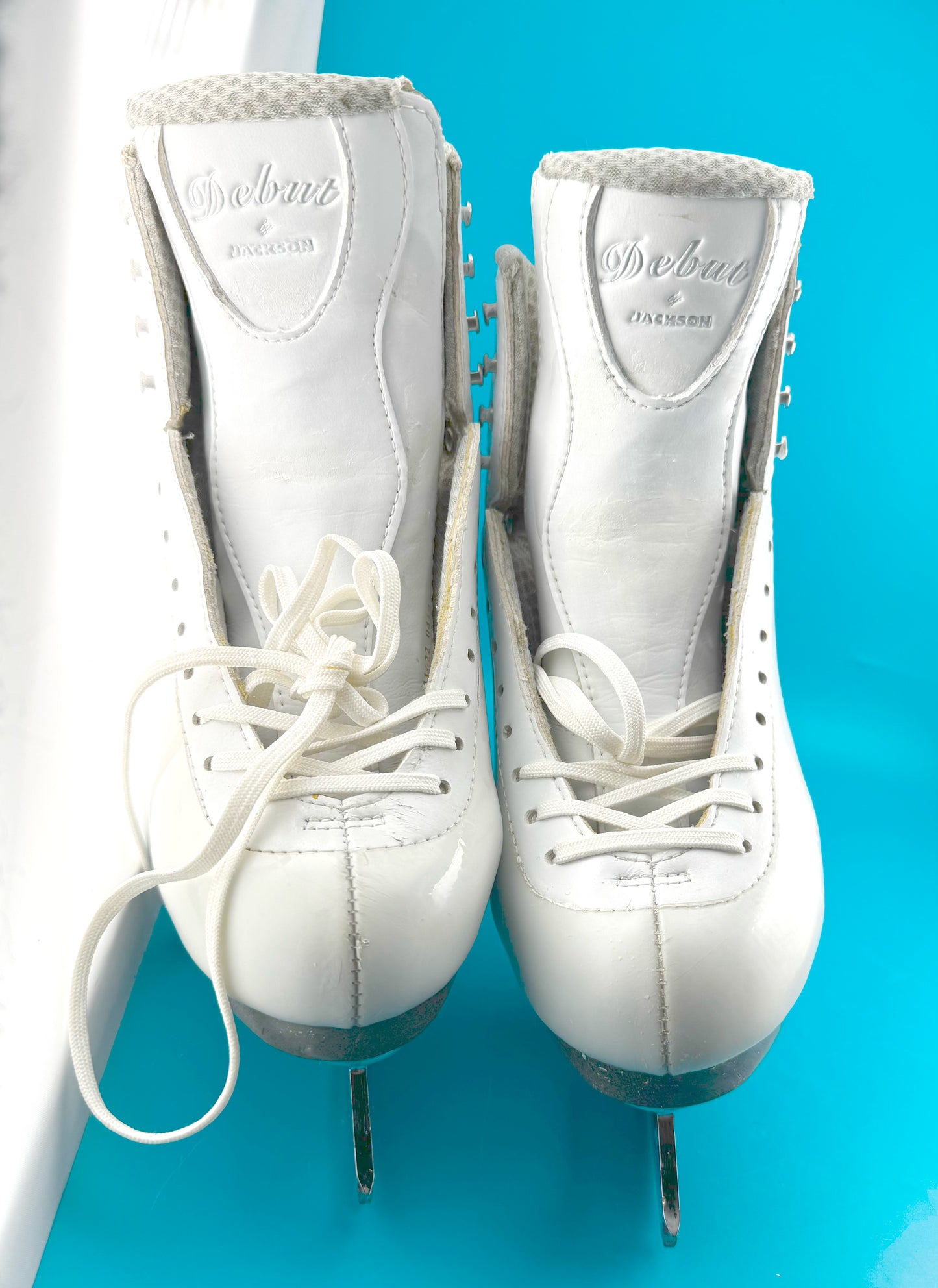 Jackson Debut 5.5 W and Pattern 99