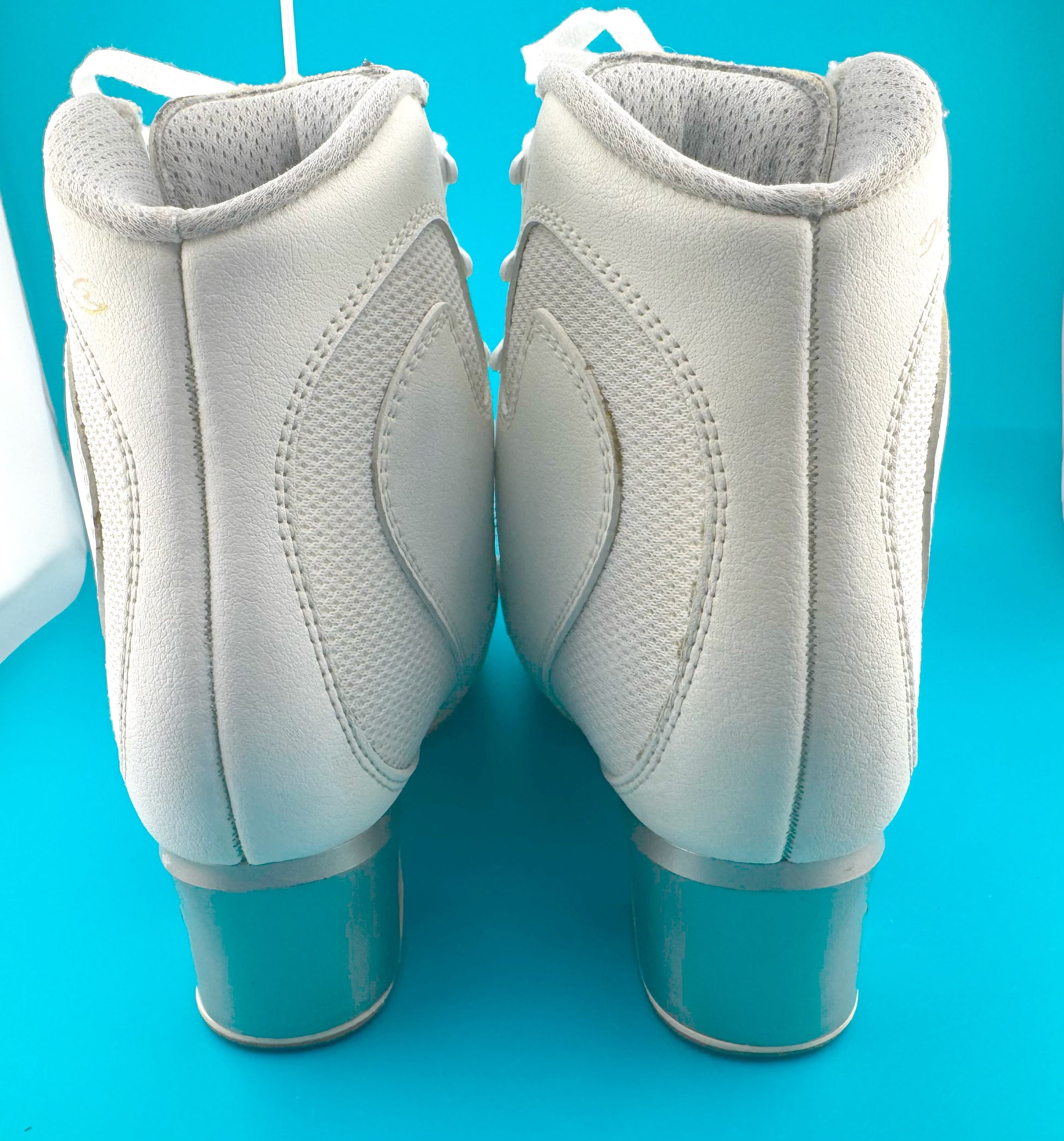 Quality Gently Used Figure Skates