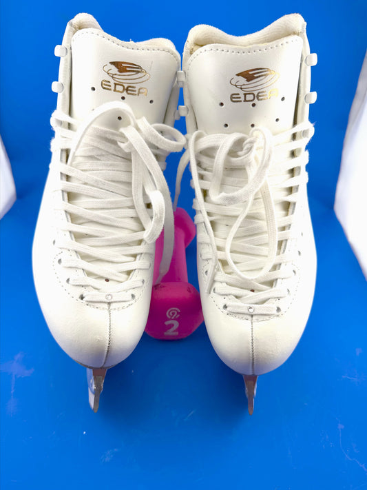 Edea Chorus 230 C and Matrix Legacy Blades Super Nice Condition