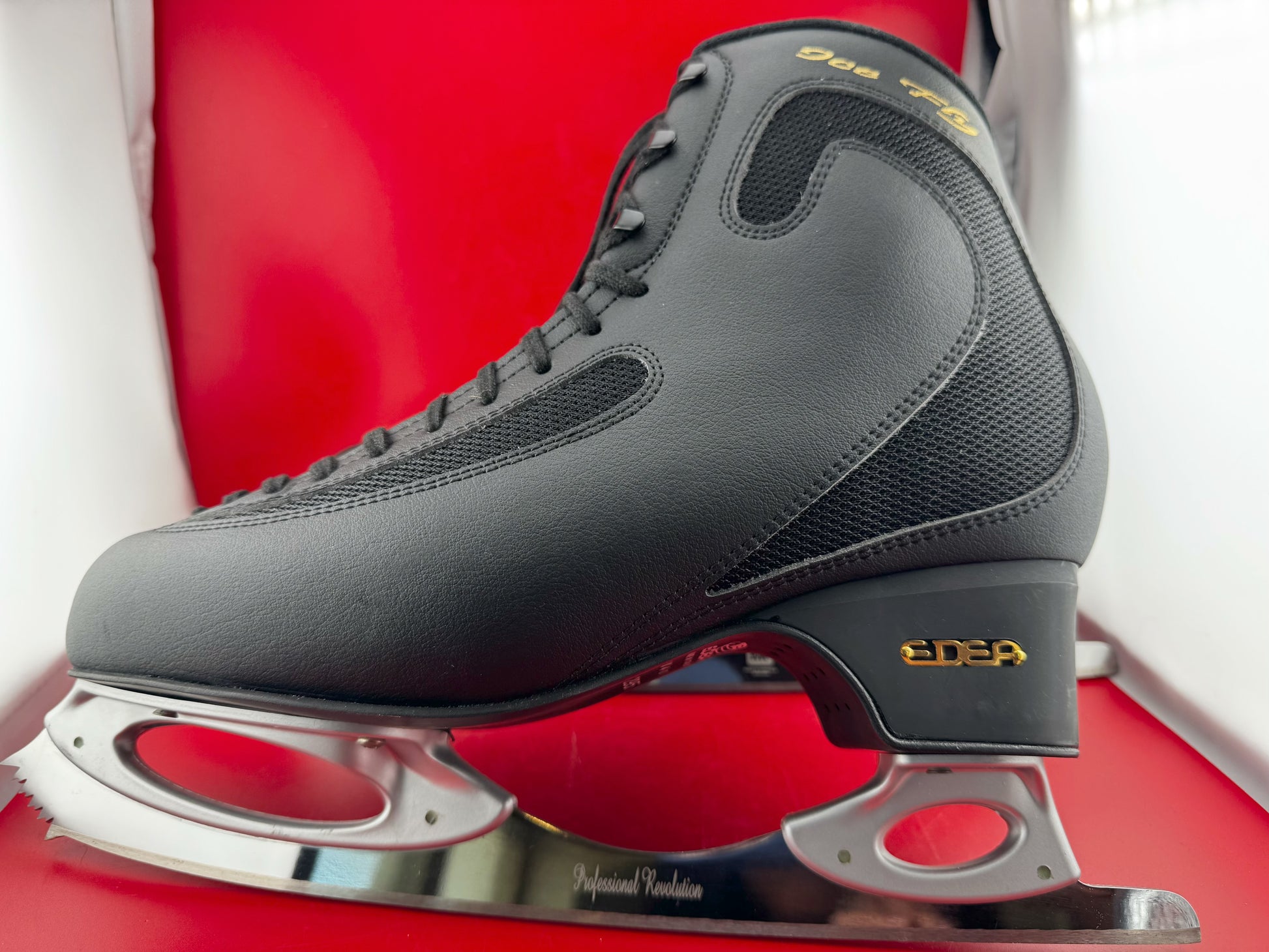 Quality Gently Used Figure Skates