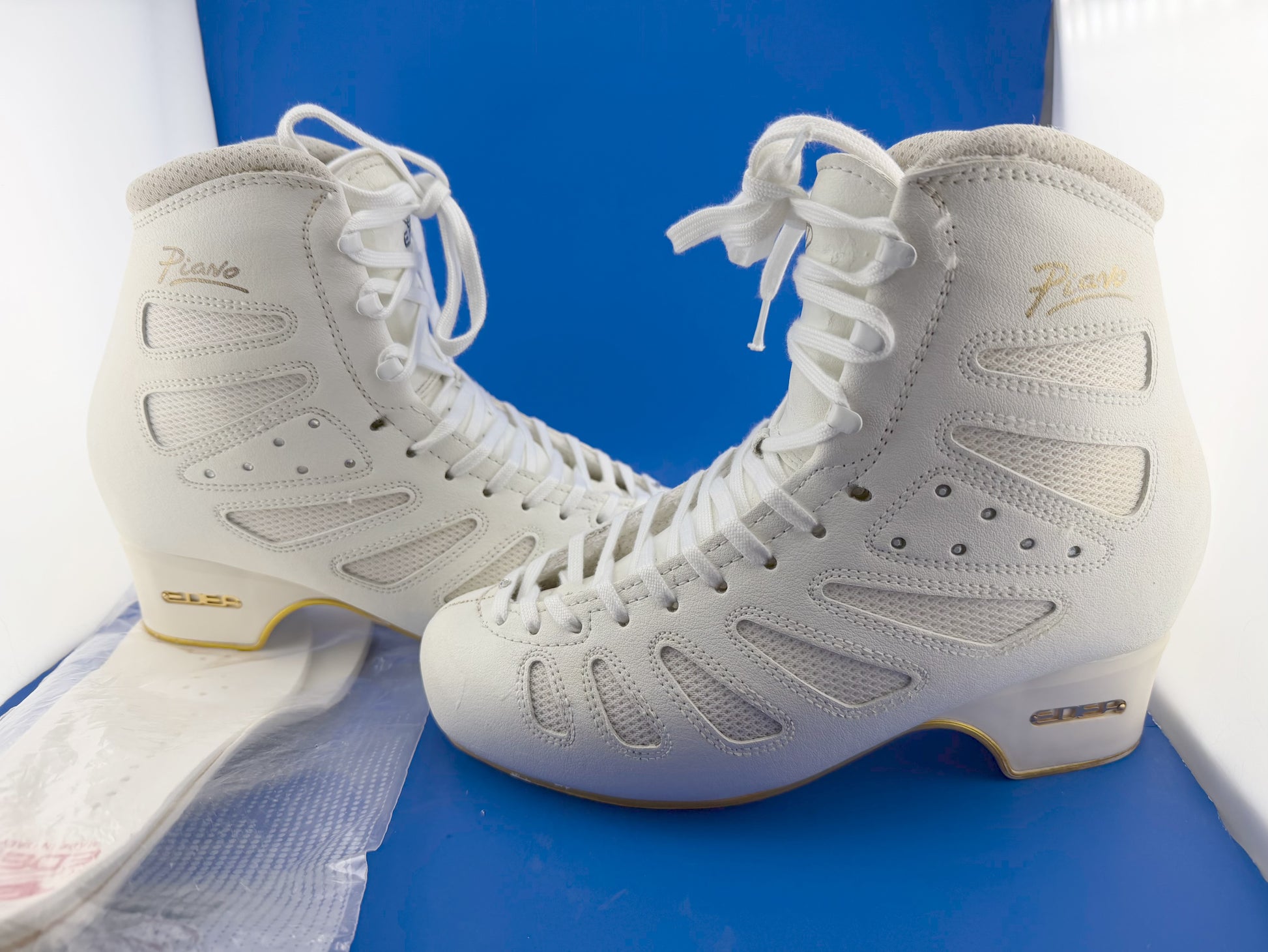 Quality Gently Used Figure Skates
