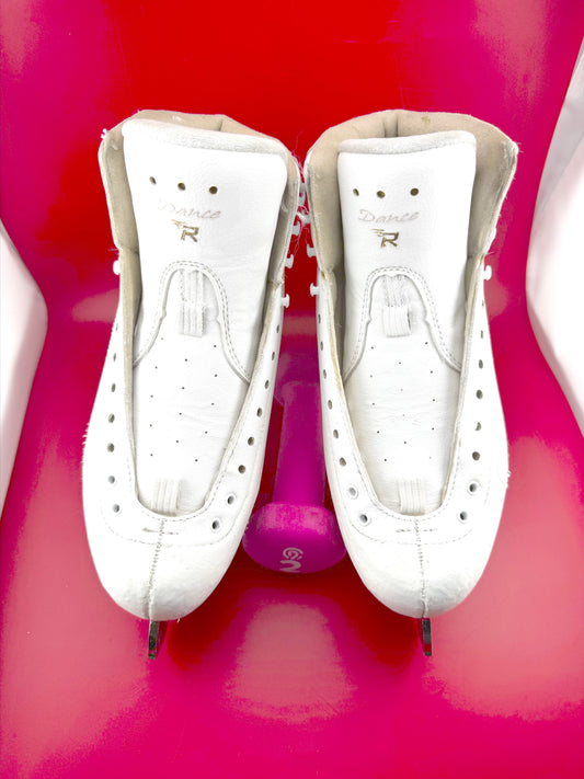 Risport Dance Elite 235 Regular width and MK Dance blades