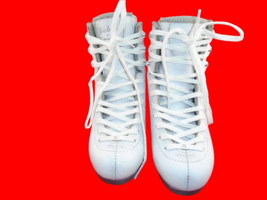 Jackson Debut 3R Size 3 Regular width | jackson-debut-3r-size-3-regular-length | Quality Gently Used Figure Skates