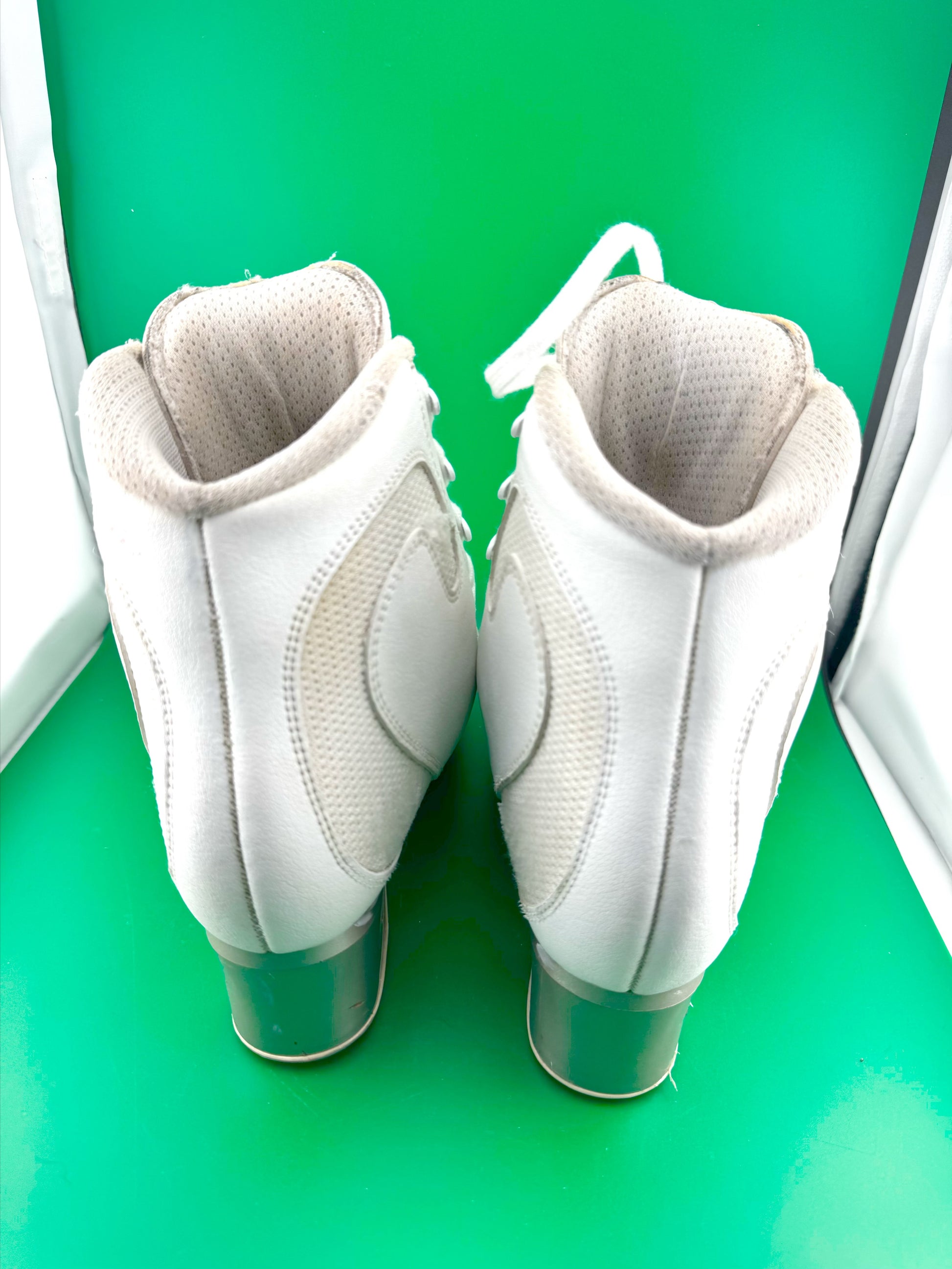 Quality Gently Used Figure Skates
