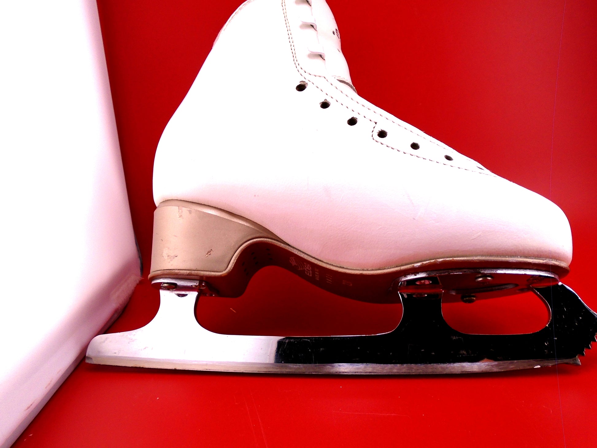 Gently Used Figure Skates Edea Chorus 220 C and MK Professional Blades $30 extra | edea-chorus-220-c-and-mk-professional-blades | Quality Gently Used Figure Skates
